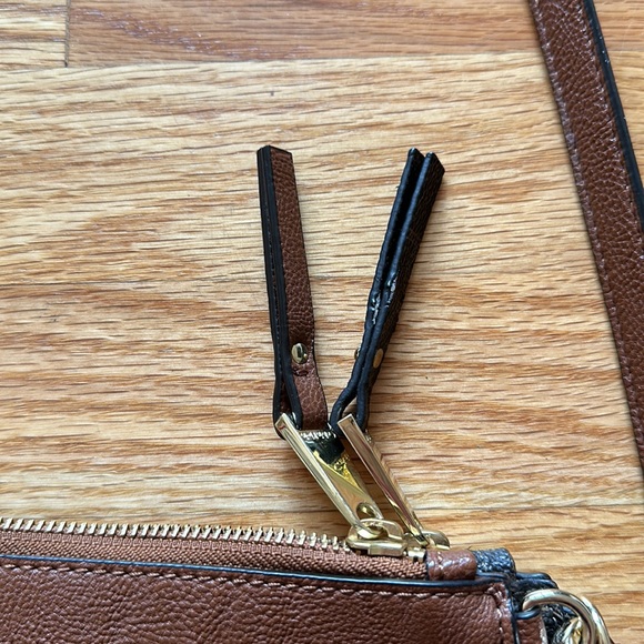 Calvin Klein 2 bags in one! - Picture 7 of 7